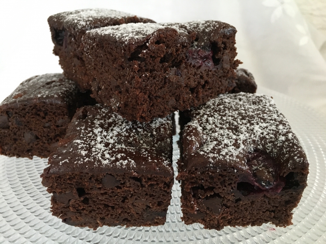 blueberry-brownies-large-vegan-gluten-free-september-2020--001.jpg