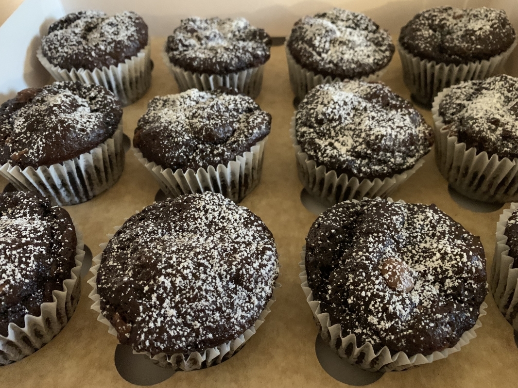 gluten-free-double-choc-chip-mini-muffins-in-gift-box-january-2026-2.jpeg