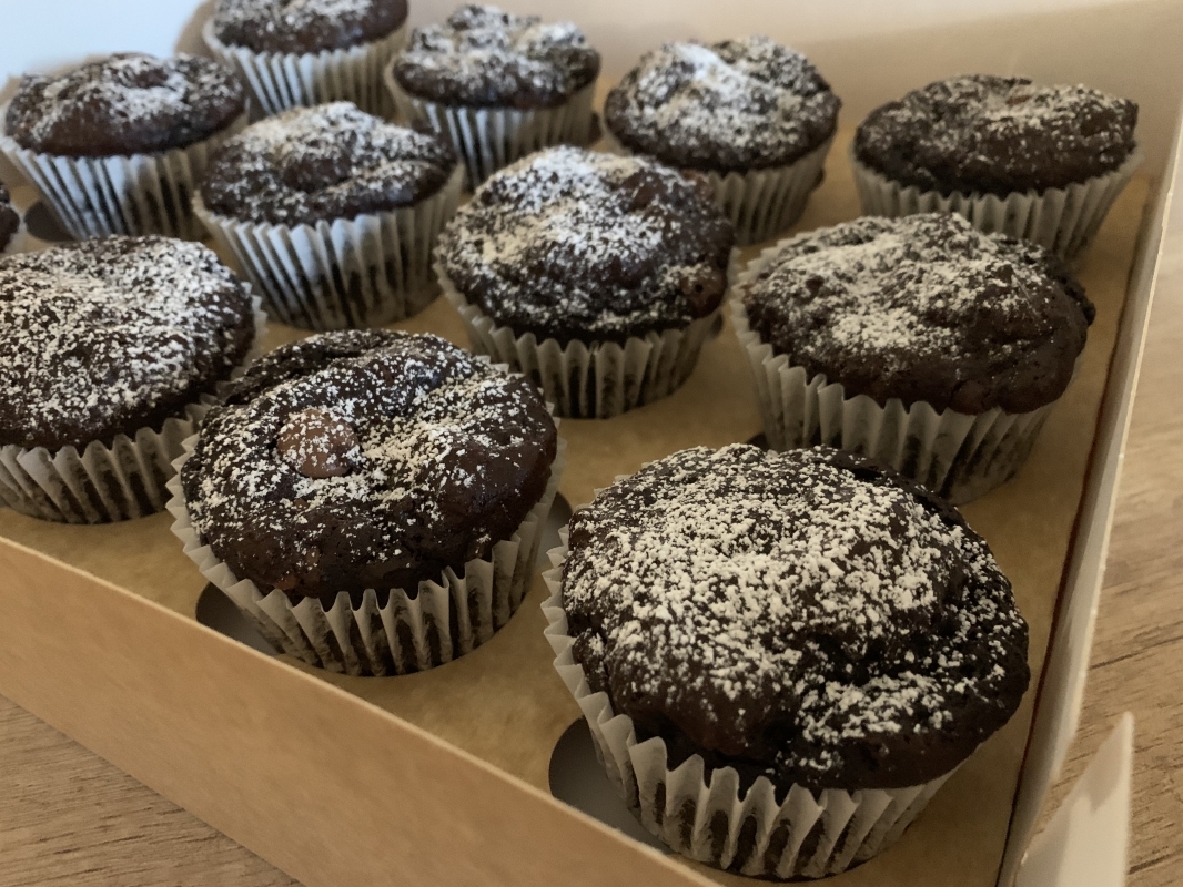 gluten-free-double-choc-chip-mini-muffins-in-gift-box-january-2026.jpeg