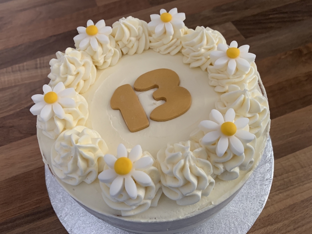 gluten-free-lemon-celebration-cake-with-white-daisies-and-number-13-may-2025-5.jpeg