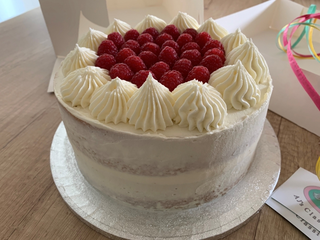 gluten-free-vanilla-celebration-cake-february-2023.jpg