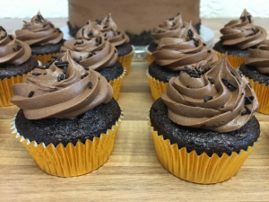 gluten-free-chocolate-mini-cupcakes-january-2021-001.jpg